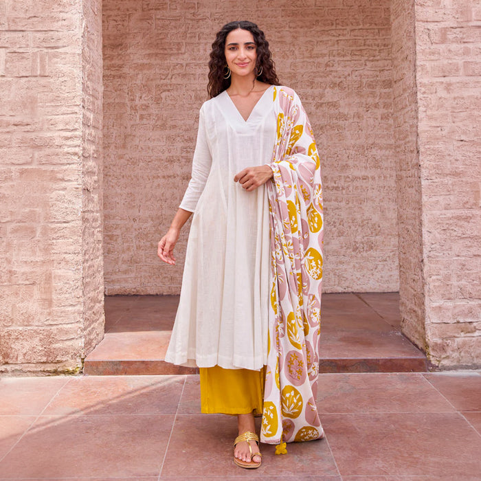 Shop women kurtas at Pinklay