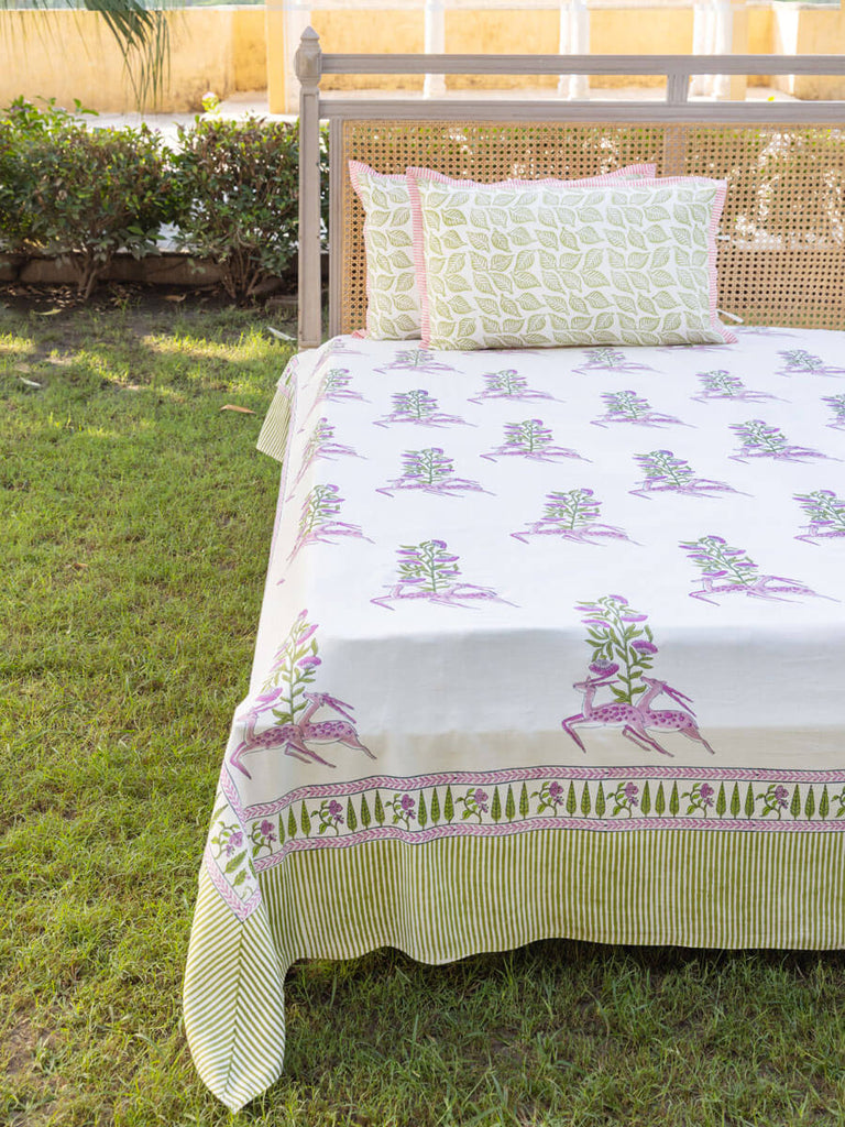 Mrinmayee Block Printed Cotton Bedsheet - Pinklay