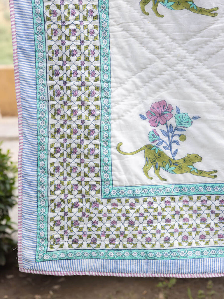 The Baagh Block Printed Cotton Quilt - Pinklay