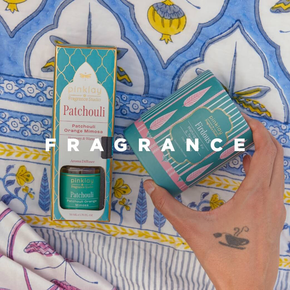 
Luxe Candles, aroma diffusers, incense sticks, room sprays, Fragrance sets for gifting this festive season by pinklay.
