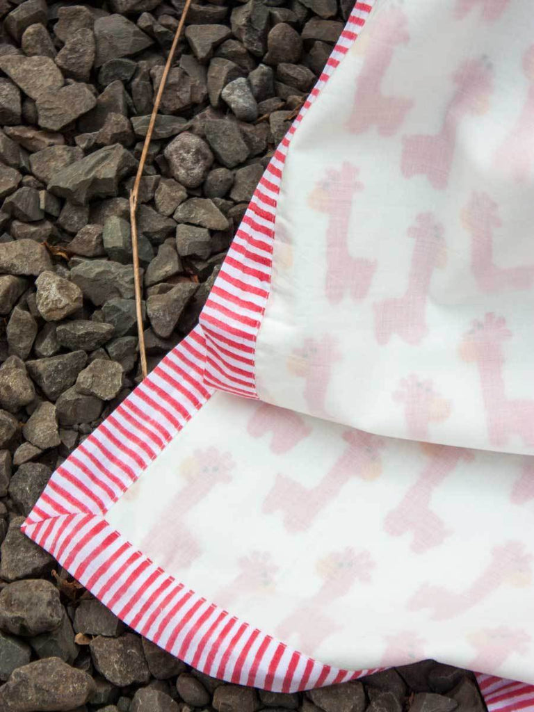 Pink Giraffe Organic Cotton Dohar for Infants - Pinklay